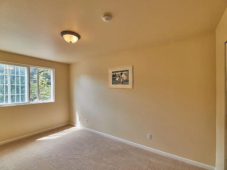 4640 168th Ct NE — Photo 13