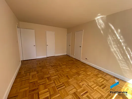 Rented by FirstService Realty (legacy) | media 7