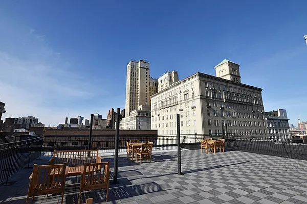 Rented by Bold New York | media 16