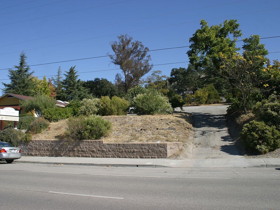 1st image of 4615 El Camino Real