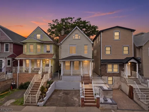 81 Westfield Ave, Elizabeth City, NJ 07208