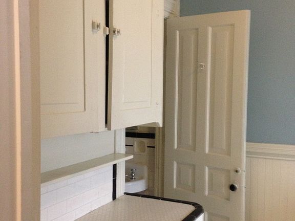 3rd image of 121 Madison Ave SE APT 8