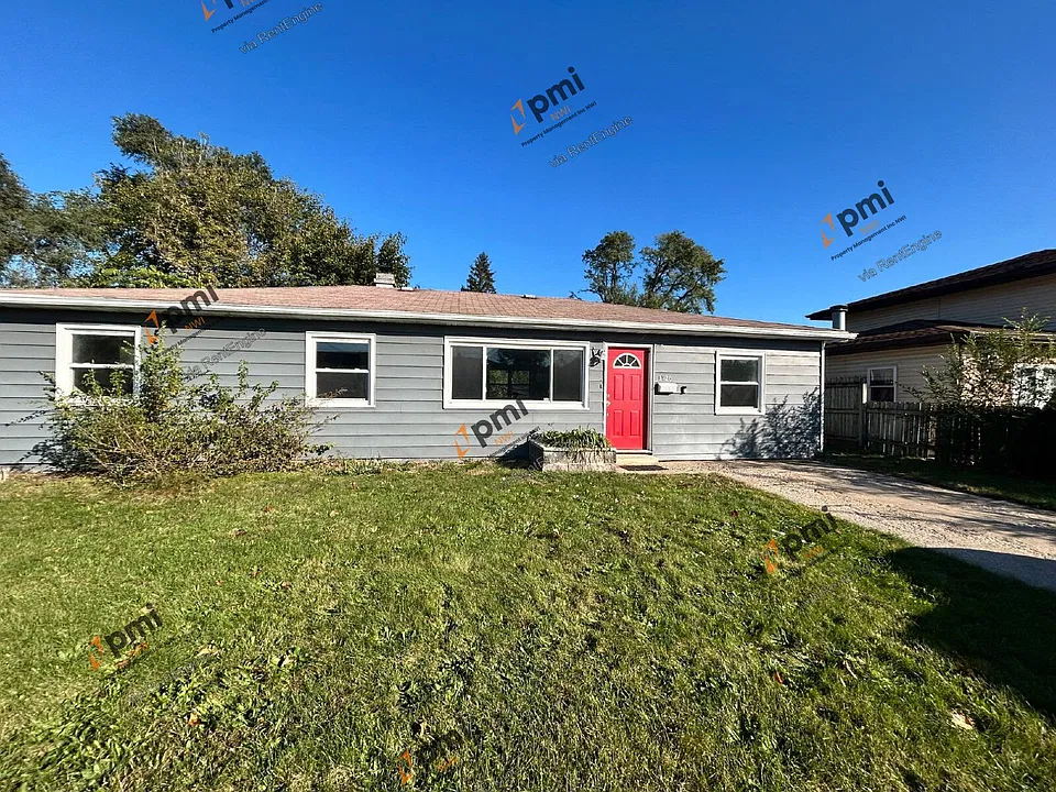 1426 E 36th Pl