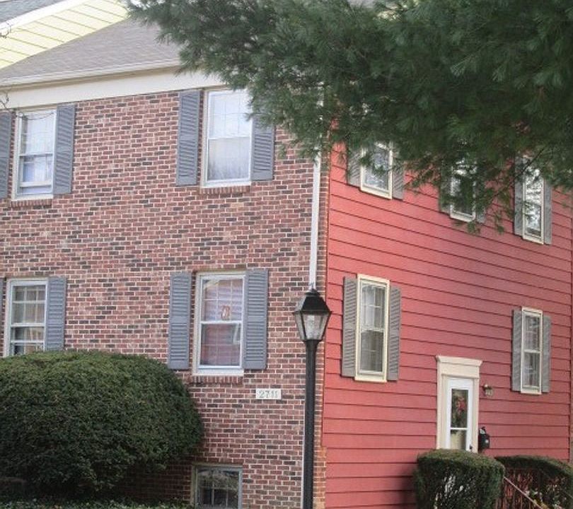 1st image of 2711 Newton Ct