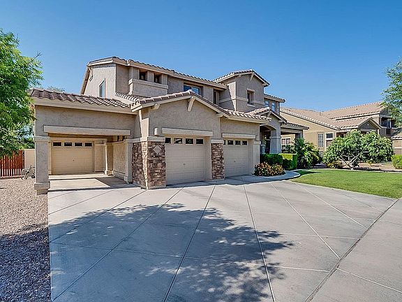 3-Car Garage