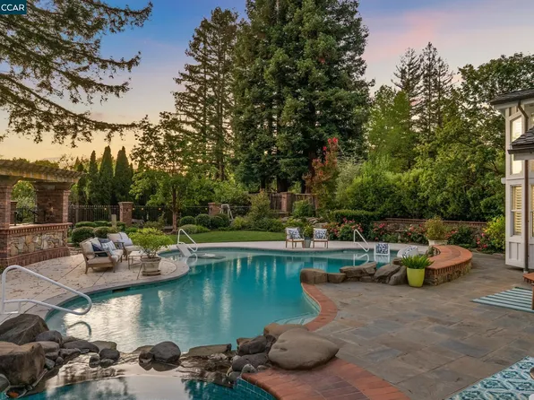 2031 Scarlet Oak Pl, Danville, CA 94506