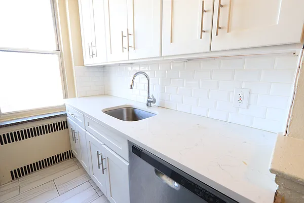 Rented by Douglas Elliman | media 7