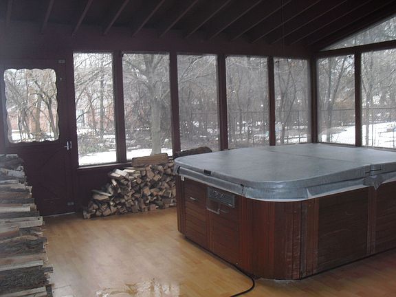 hot tub