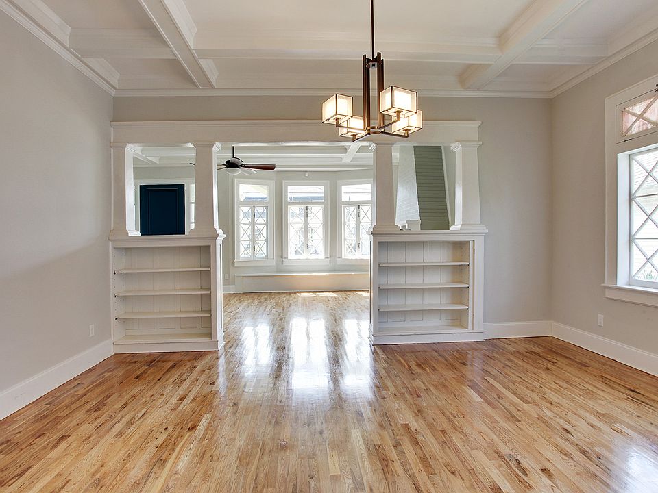 1st image of 2417 Robert St