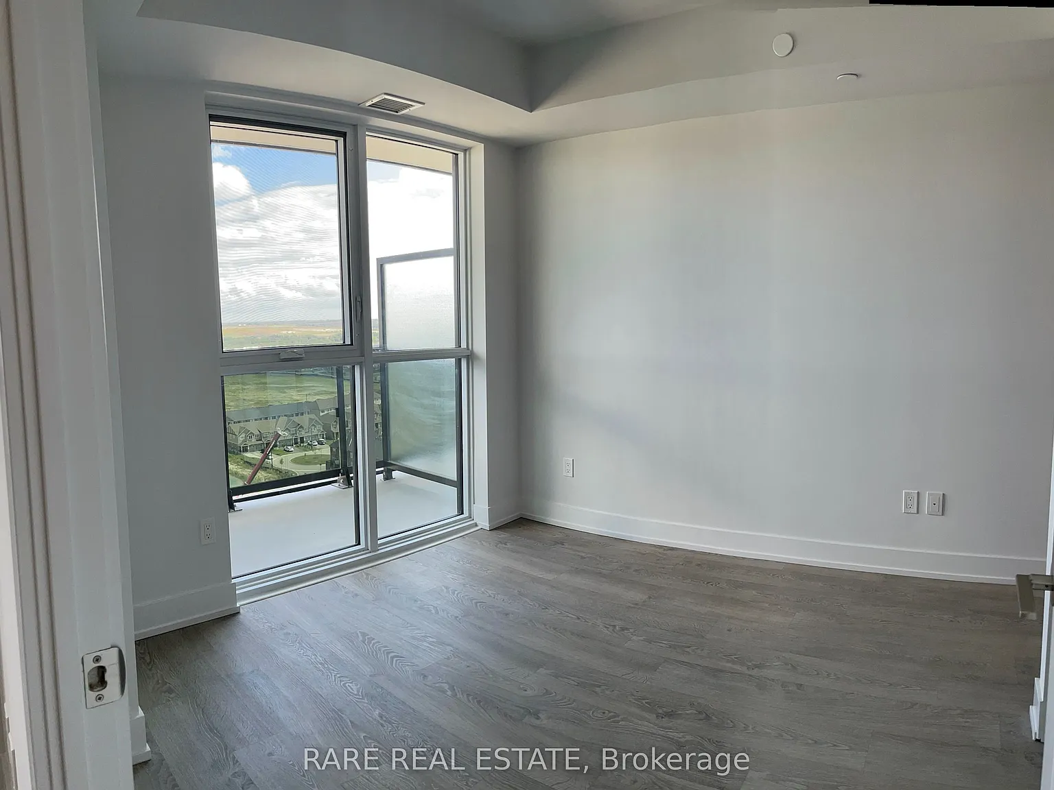 2 bed, $2,200 — Photo 4