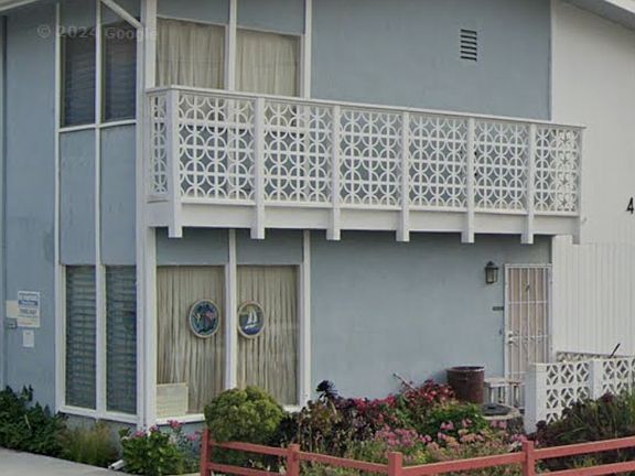 4th image of 4336 W 136th St APT E