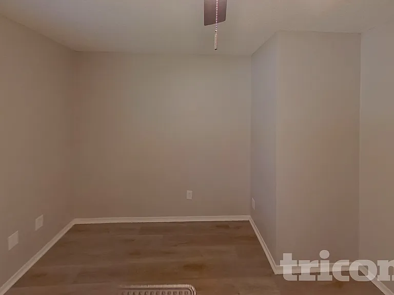 300 Ripplewood Dr — Photo 12