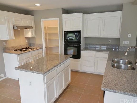 5th image of 41370 Lily Ave