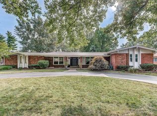 14124 Parliament Dr, Chesterfield, MO 63017