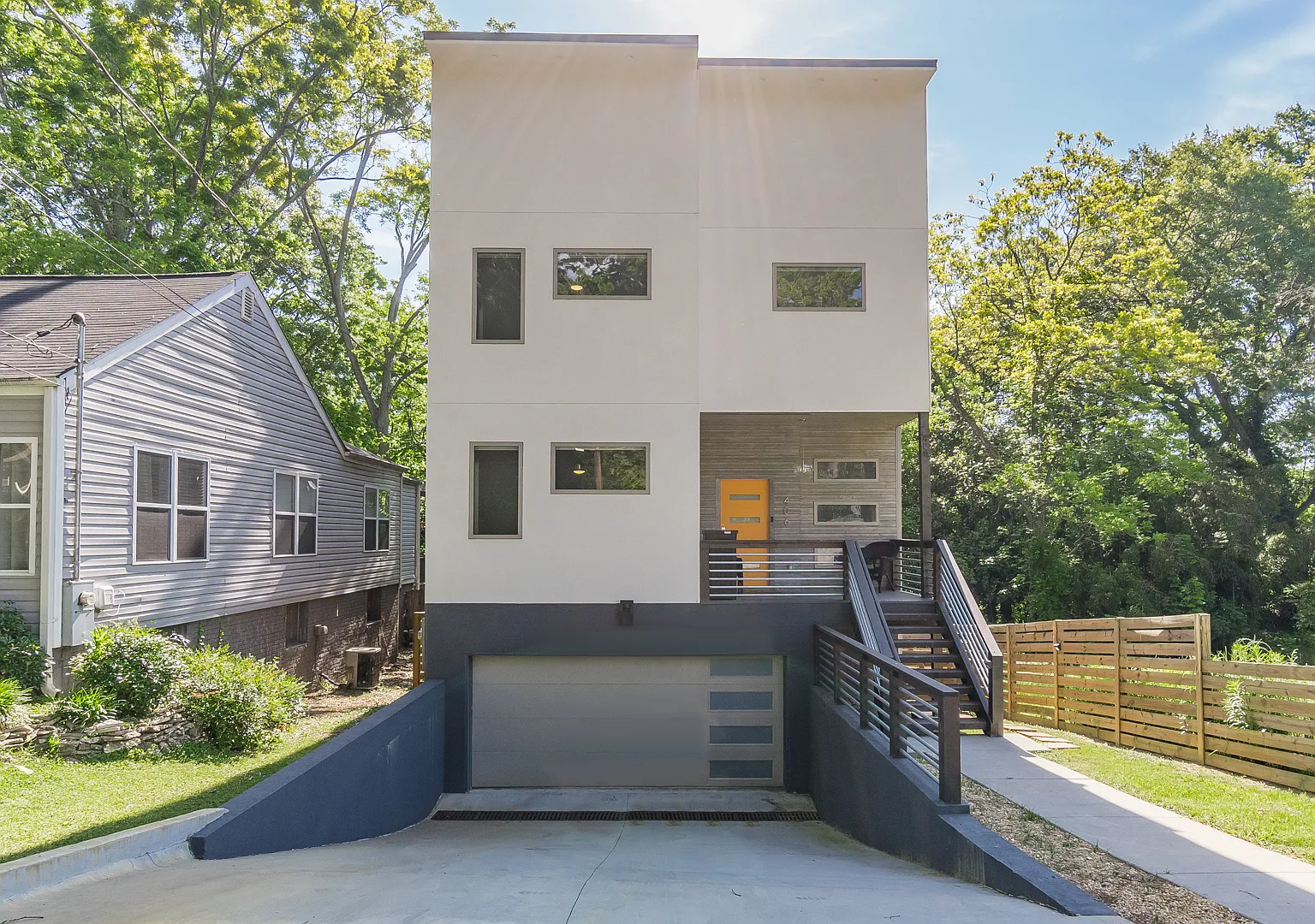 406 East Side Ave SE - 1 — Photo 1
