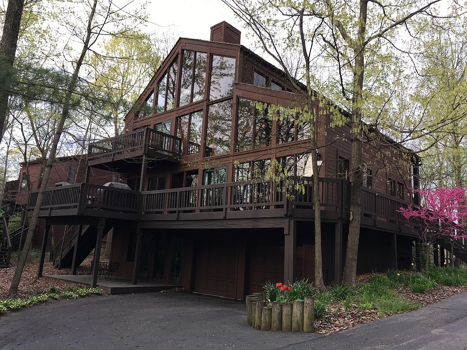 1st image of 412 Hickory Ln
