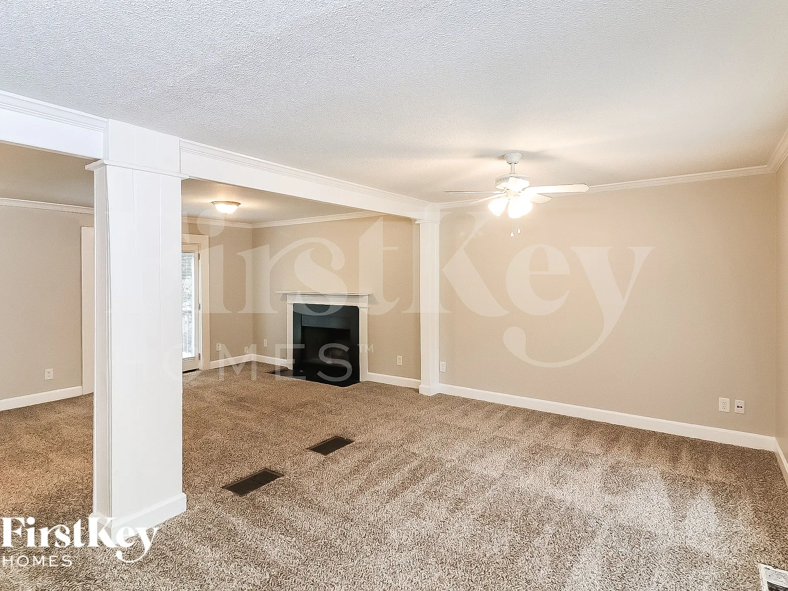 4 bed, 2.5 bath, 1752 sqft, $2,670 — Photo 3