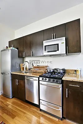 Rented by City Wide Apartments | media 3