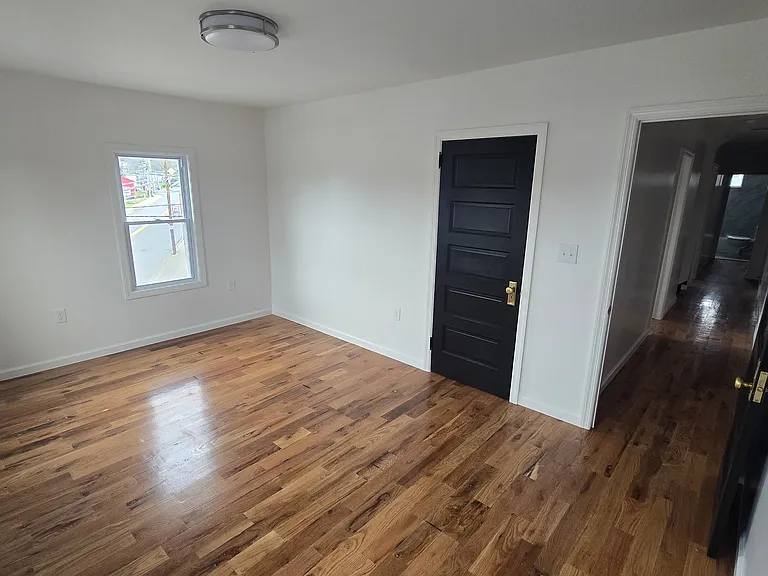 657 W Main St #3 — Photo 6