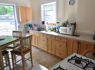 121 Winthrop Rd #4, Brookline, MA 02445