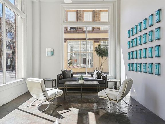 2nd image of 909 Lafayette St APT 10