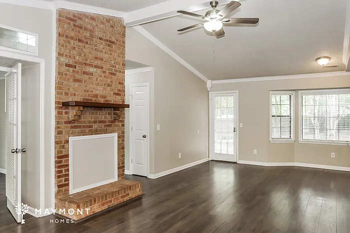 14155 Creek Hl — Photo 4