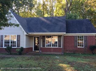 2615 S Avalon Dr, Horn Lake, MS 38637