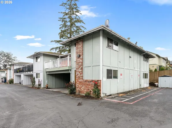 12817 SE Stark St, Portland, OR 97233