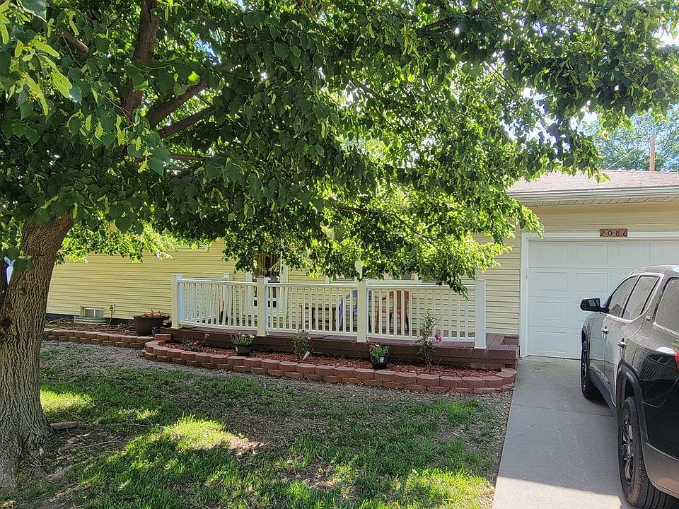 1st image of 2086 Norton St