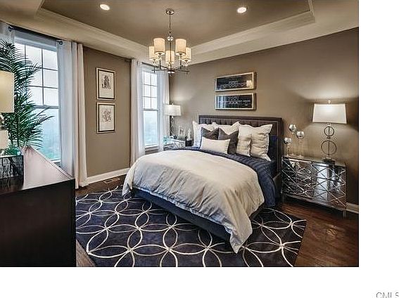 2nd image of 112 Great Hill Dr #153