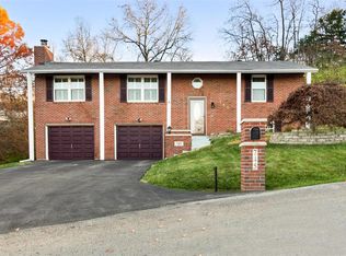 745 Pine Hvn, Fenton, MO 63026