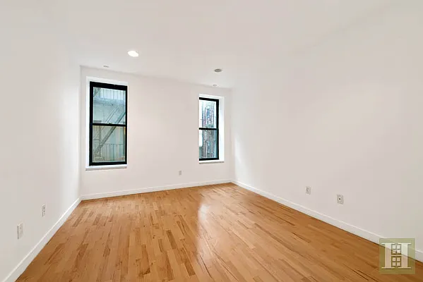 Rented by Halstead Real Estate | media 28