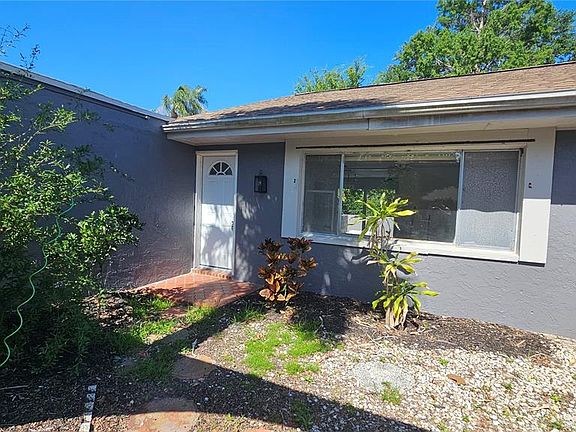 3rd image of 3442 Overland Dr