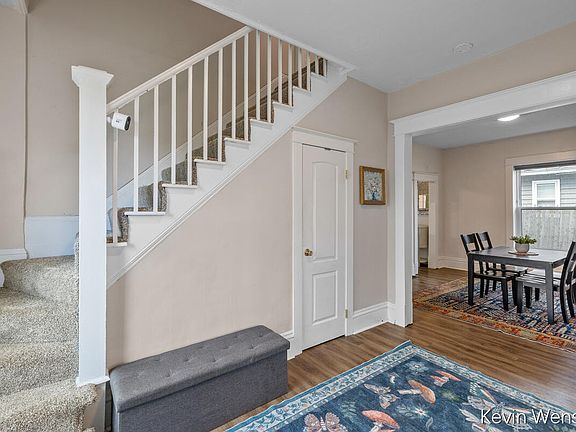 5th image of 1312 Leonard St NE