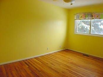 5th image of 969 E 21st St