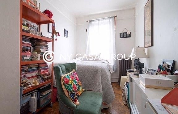 4th image of 2851 34th St APT 6