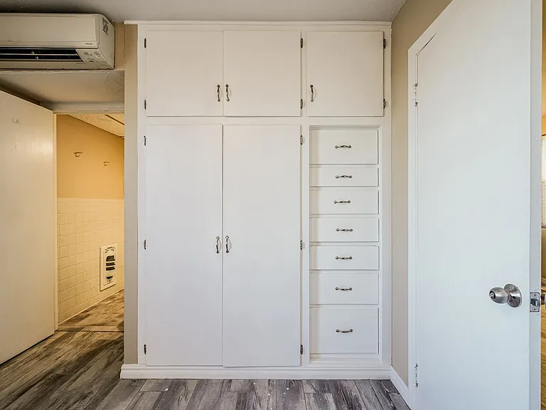 3131 N May Ave — Photo 7