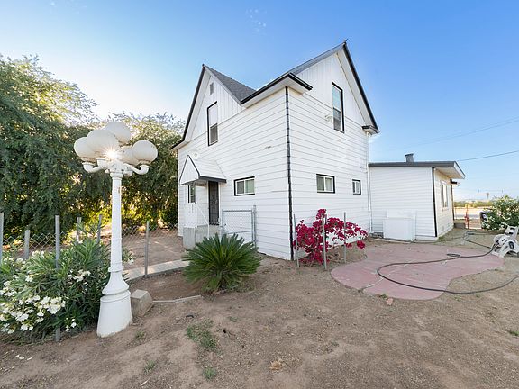 3rd image of 21978 Avenue 144