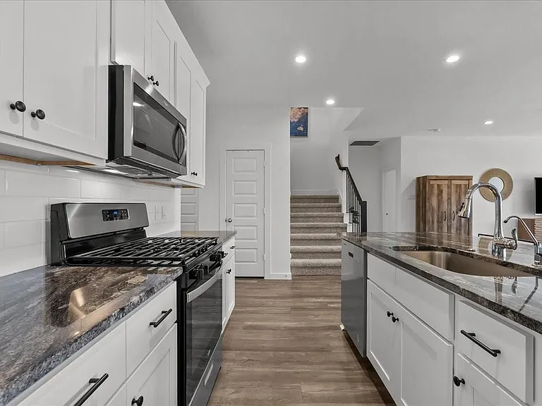3109 Magnolia Pass Ln — Photo 5