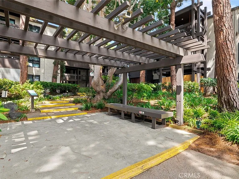 7765 W 91st St #F2101 — Photo 47