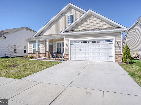 3rd image of 329 Heritage Shores Cir