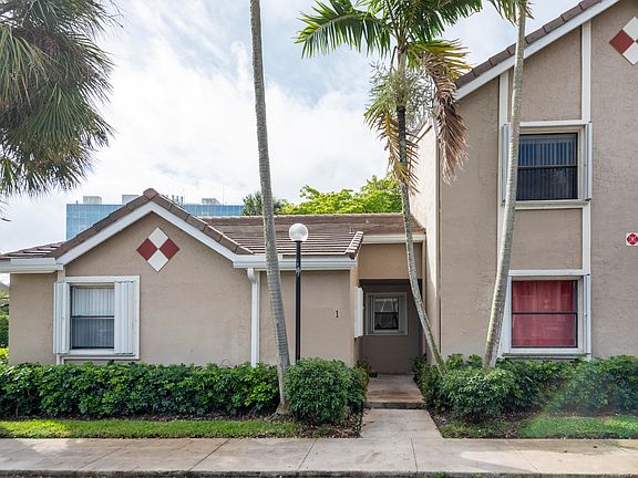 2nd image of 9641 Riverside Dr APT F1