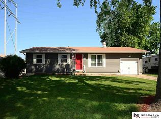 10628 Parker St, Omaha, NE 68114