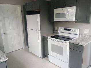 10 Hodges Ave Floor 2, Taunton, MA 02780