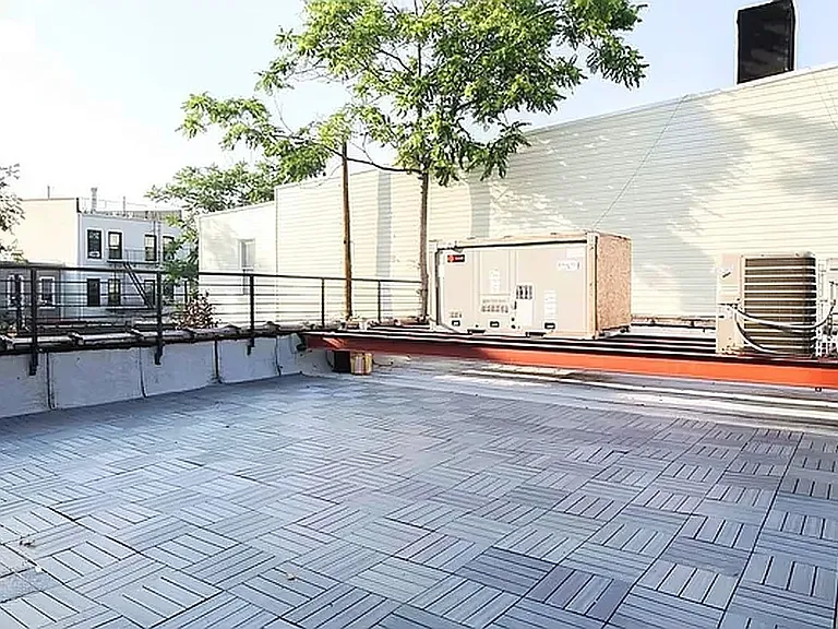 215 Knickerbocker Ave #2L — Photo 7