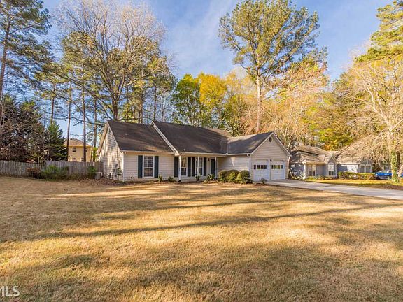 2nd image of 519 Longwood Ln