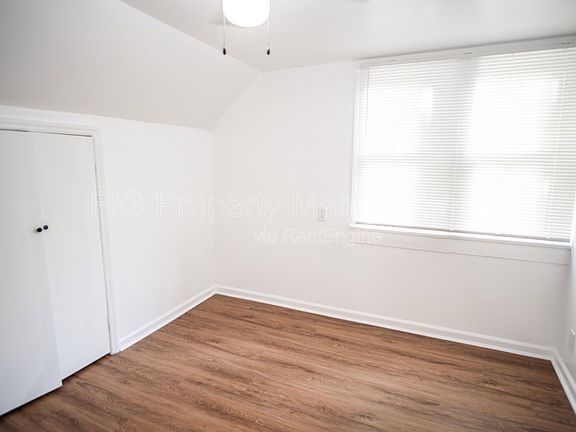 3rd image of 415 Watauga Dr #B