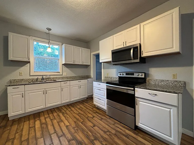 421 Mount Ida — Photo 3