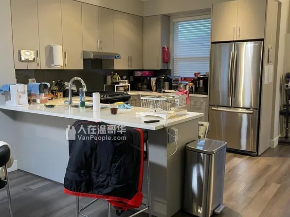 9211 No 2 Rd #1, Richmond, BC V7E 2C9