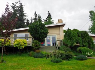 1008 Harbor View Ln, Everett, WA 98203